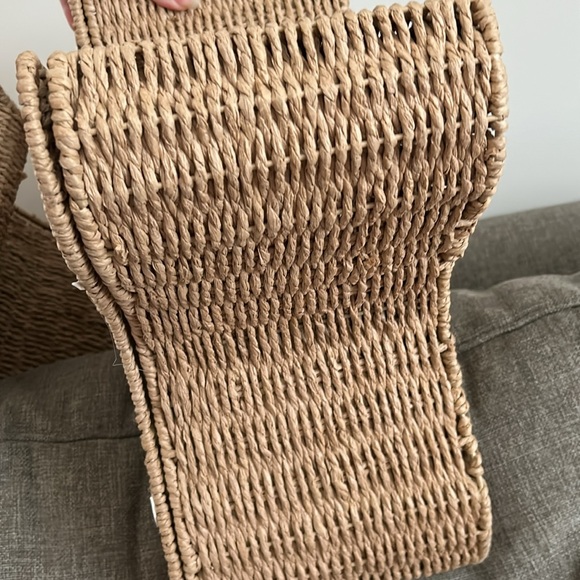 Gingerbread Wicker Baskets - Picture 16 of 16